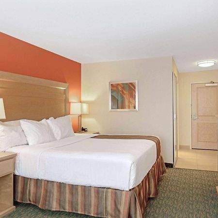 La Quinta By Wyndham Grand Forks Otel Dış mekan fotoğraf