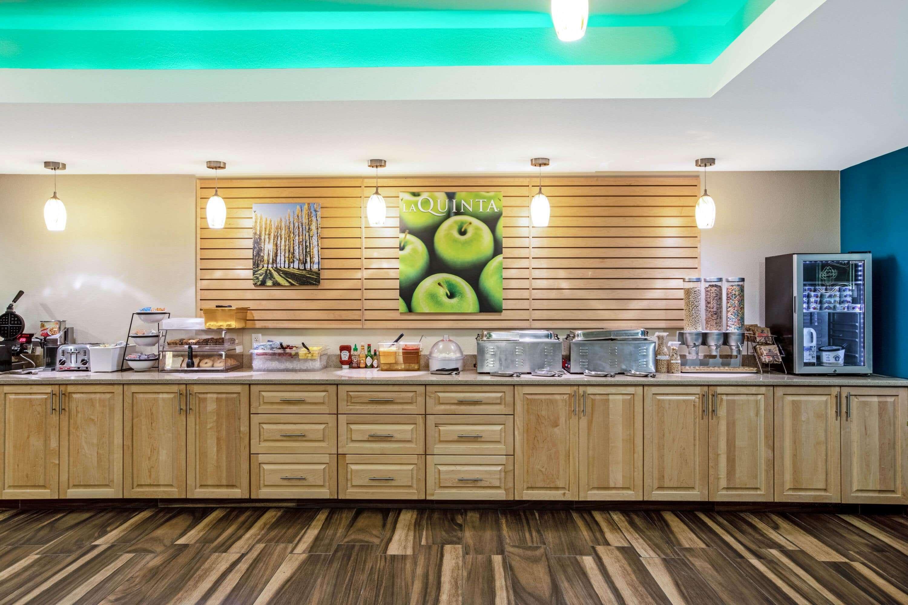 La Quinta By Wyndham Grand Forks Otel Dış mekan fotoğraf
