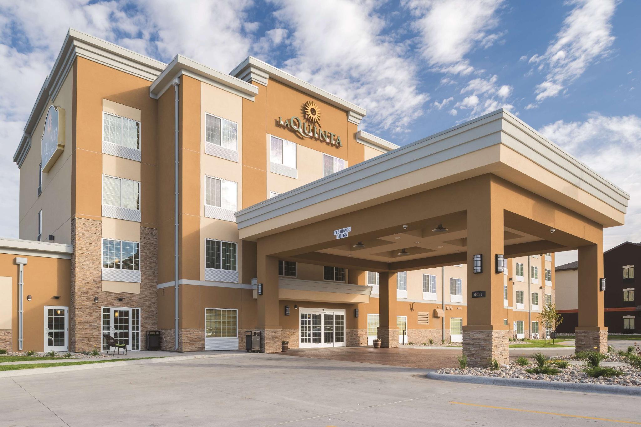 La Quinta By Wyndham Grand Forks Otel Dış mekan fotoğraf