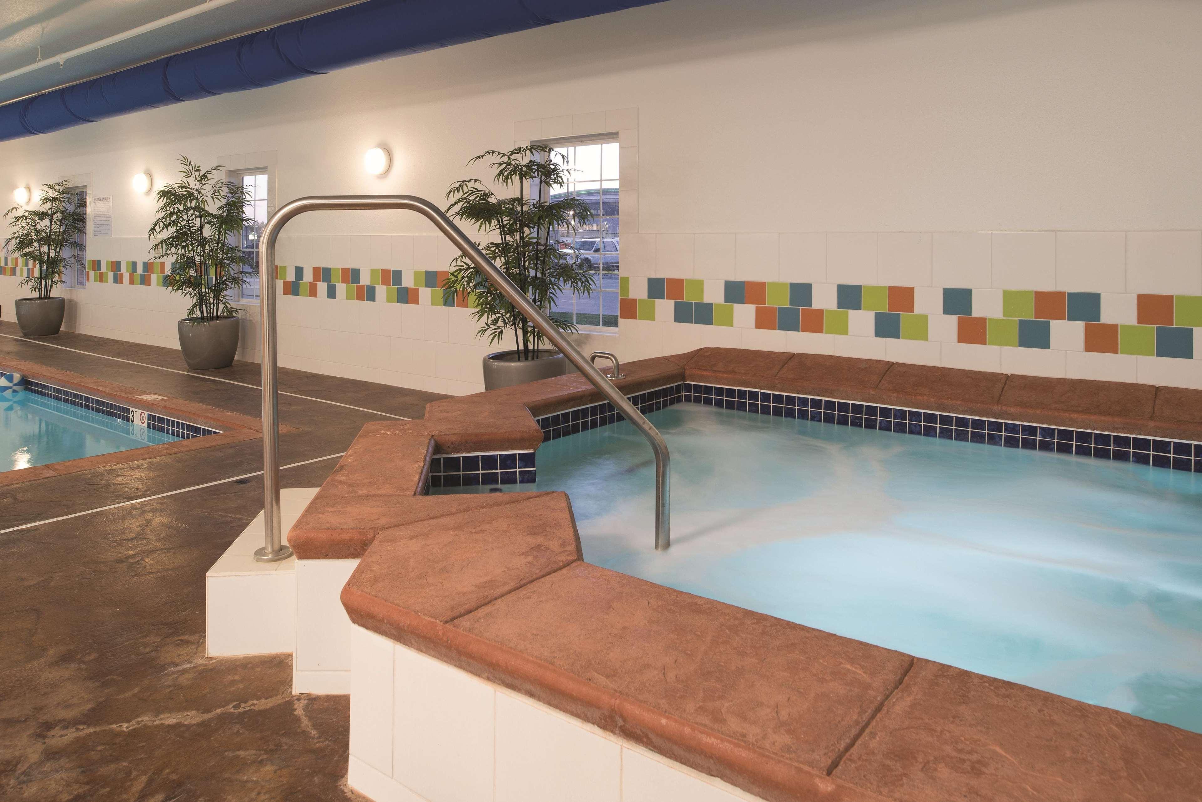La Quinta By Wyndham Grand Forks Otel Dış mekan fotoğraf