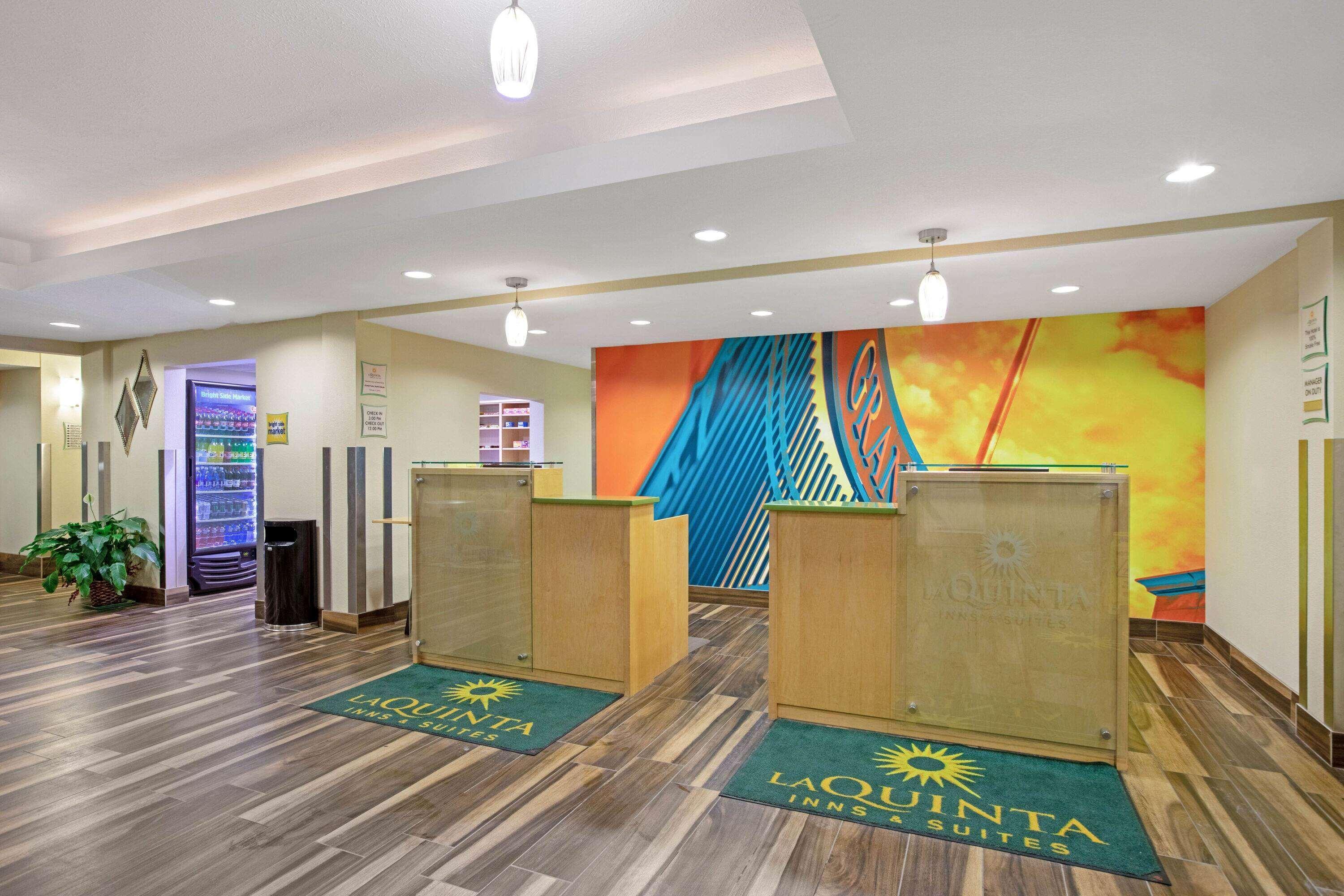 La Quinta By Wyndham Grand Forks Otel Dış mekan fotoğraf